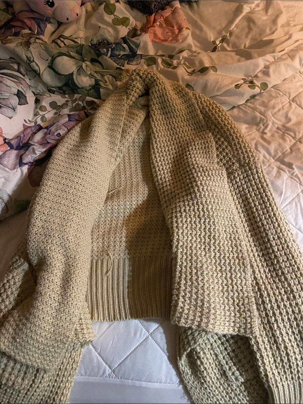Cardigan - Picture 2 of 2